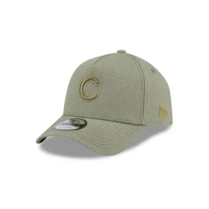 Sale Chicago Cubs Logo Essentials Olive 9FORTY AFrame Snapback Hat - KTGCaps - Baseball caps for various teams, purchased online at a discount