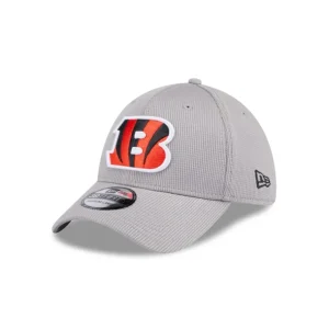 Shop Cincinnati Bengals Active 39THIRTY Stretch Fit Hat - KTGCaps - Baseball caps for various teams, purchased online at a discount