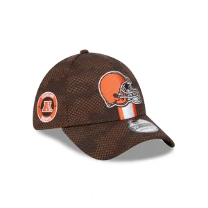 Hot Cleveland Browns 2024 Sideline 39THIRTY Stretch Fit Hat - KTGCaps - Baseball caps for various teams, purchased online at a discount