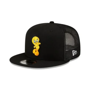 Store Looney Tunes Tweety Bird 9FIFTY Snapback Trucker Hat - KTGCaps - Baseball caps for various teams, purchased online at a discount
