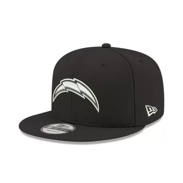 Caps* Los Angeles Chargers Black and White 9FIFTY Snapback Hat - KTGCaps - Baseball caps for various teams, purchased online at a discount